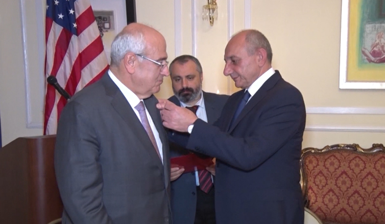 “National Interest” receives Bako Sahakyan