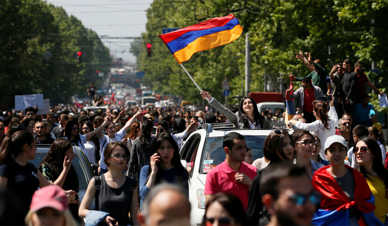 Акции протеста продолжаются