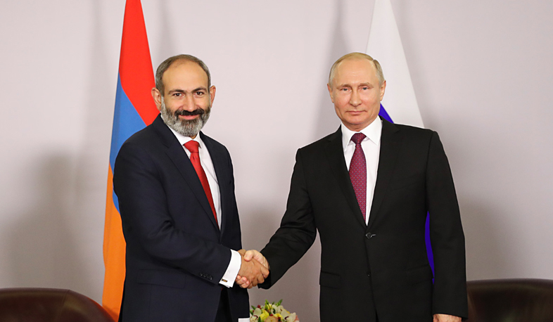 Nikol Pashinyan and Vladimir Putin meet in Sochi