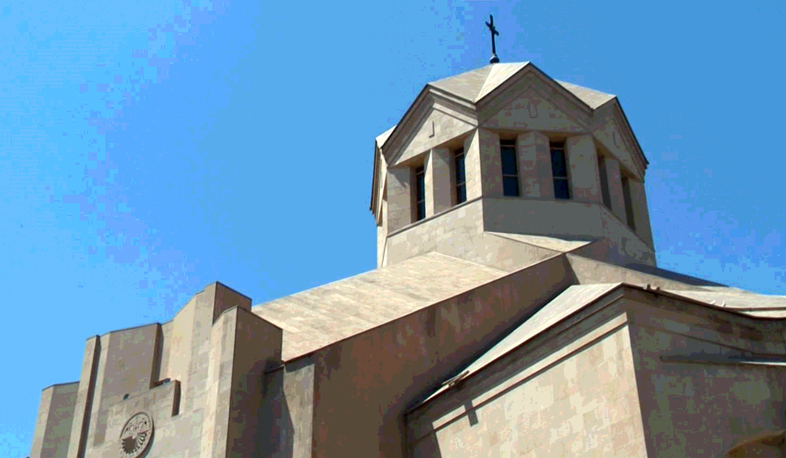 Catholicos supporters and opponents clash in churchyard