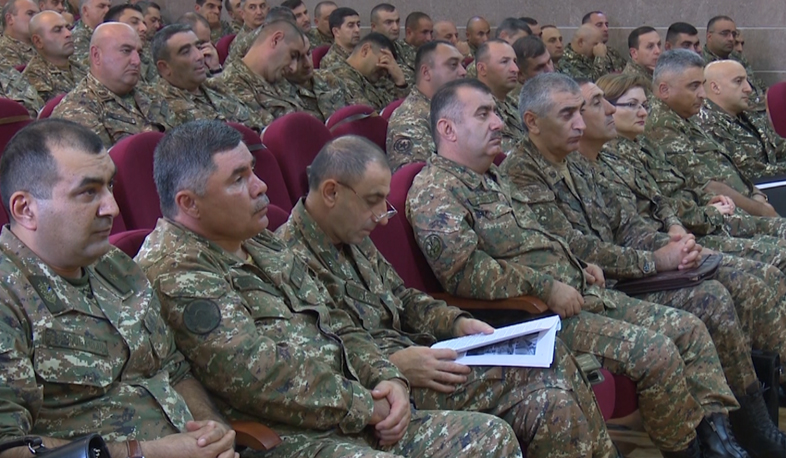 Armenian Armed Forces starts commander meetings