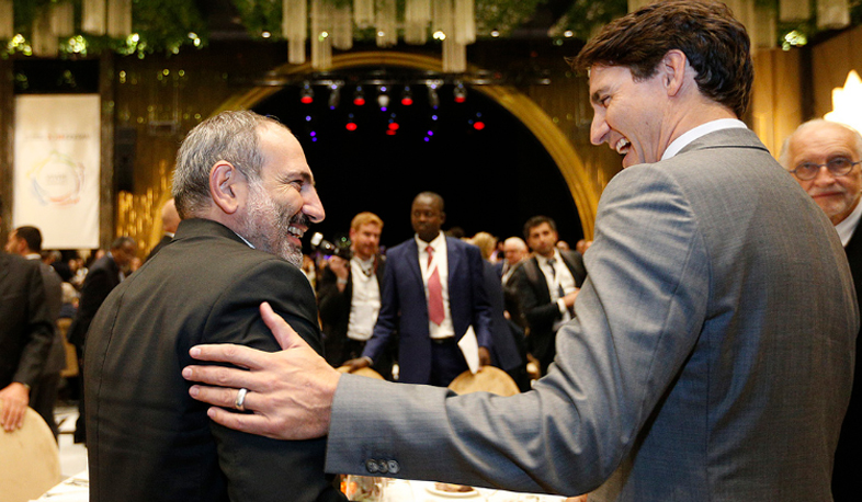 PM Pashinyan hosts state dinner