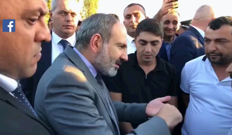 Pashinyan meets Arshaluys locals