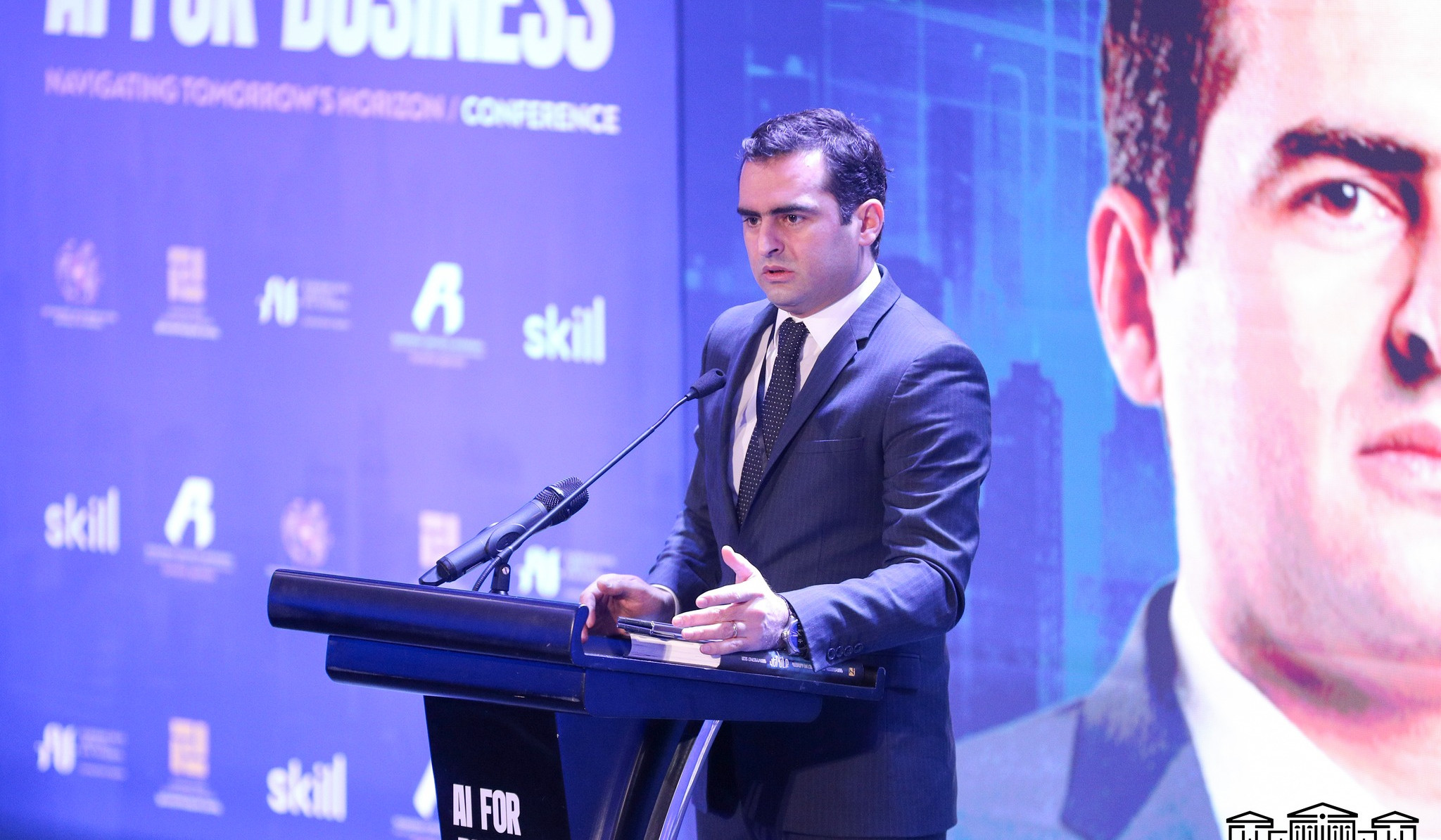 NA Vice President Hakob Arshakyan gives an opening speech in the Forum titled Artificial Intelligence For Business