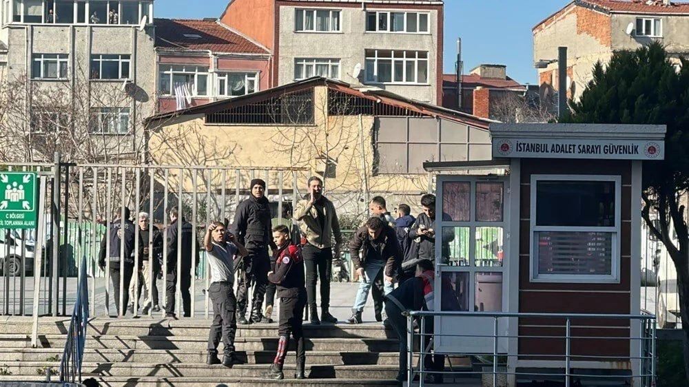 Six wounded in shooting in front of Istanbul courthouse, shooters killed