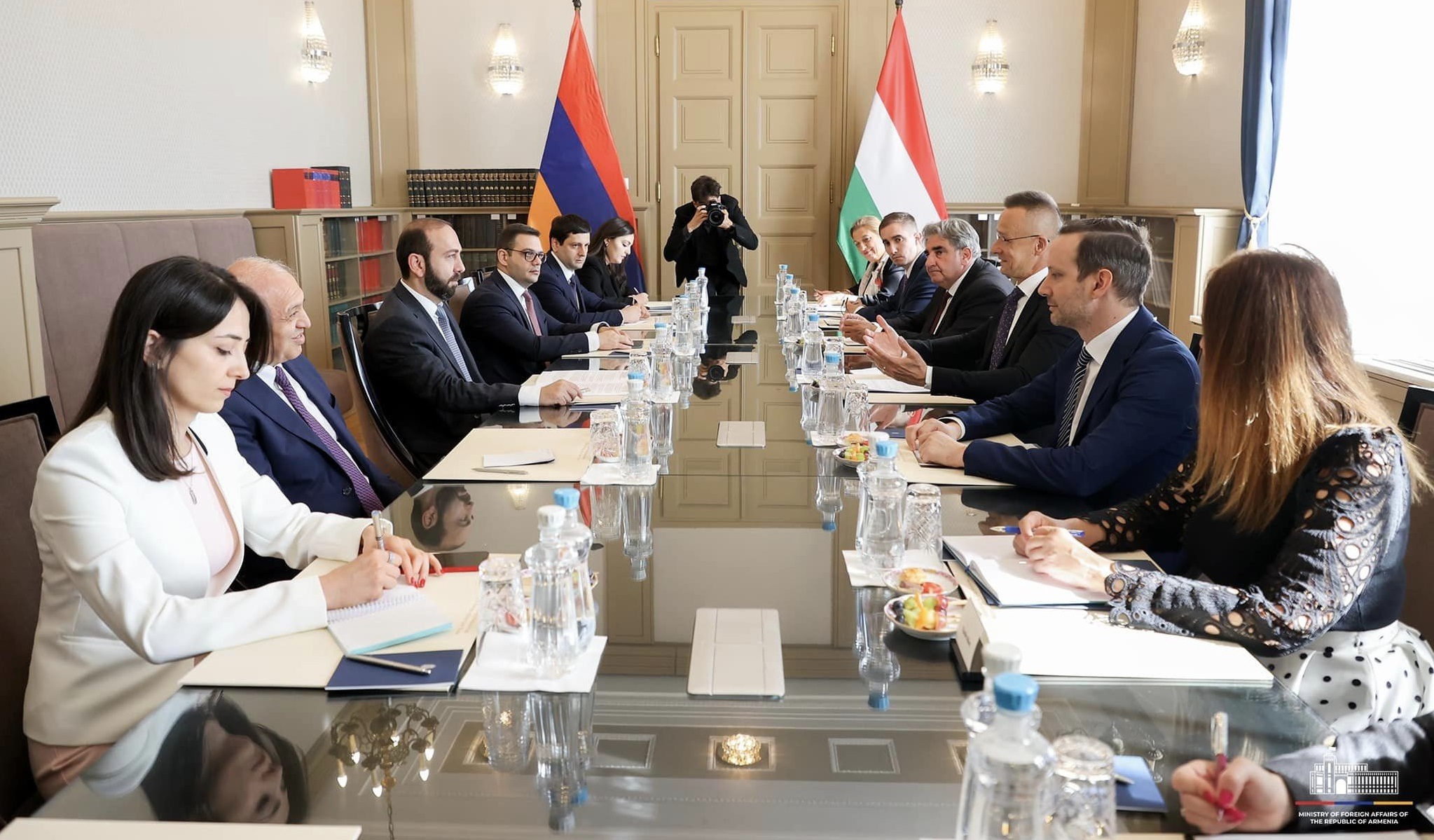 Enlarged meeting of Armenian and Hungarian Foreign Ministers is ...