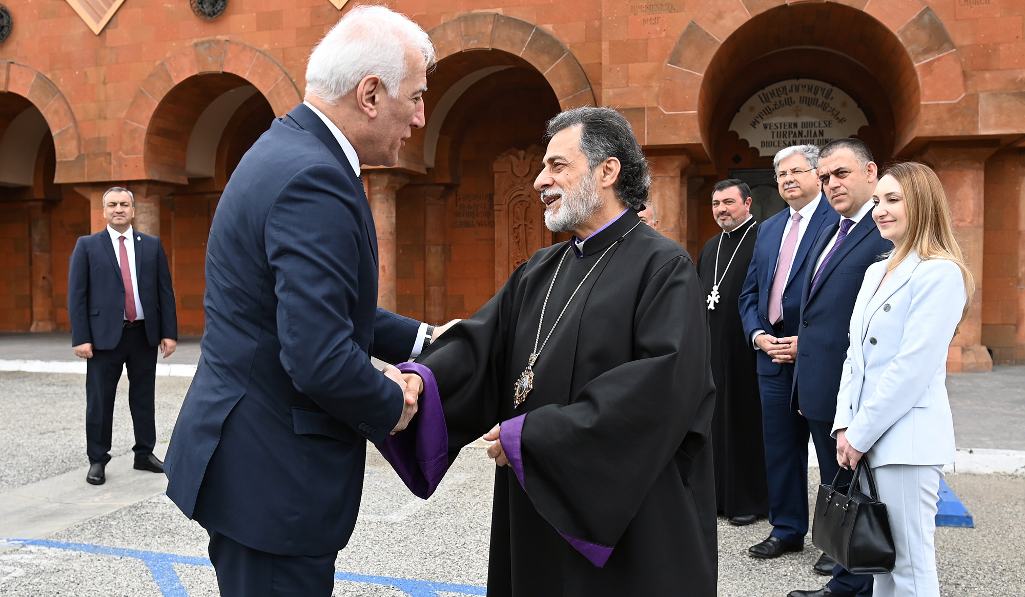 President Vahagn Khachaturyan met with Primate of Western Armenian Diocese in USA, Archbishop Hovnan Derderian