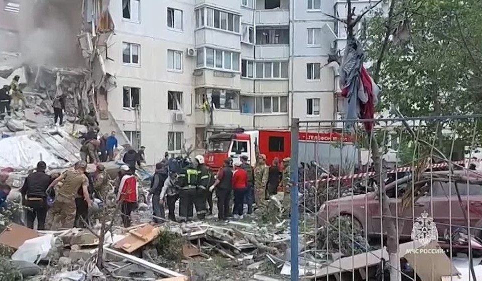В результате обрушения в жилом доме в Белгороде погибли люди