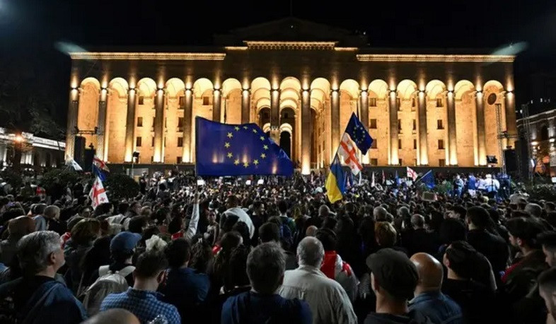ЕС не начнет переговоры с Грузией, если ее парламент окончательно примет закон «О прозрачности иностранного влияния»: Деканоидзе