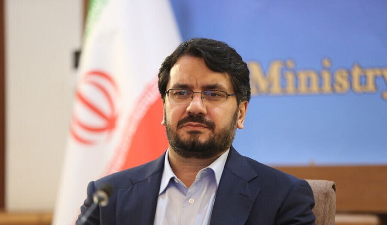 Iran and India have signed long-term agreement for re-equipment of the Chabahar port: Bazrpash