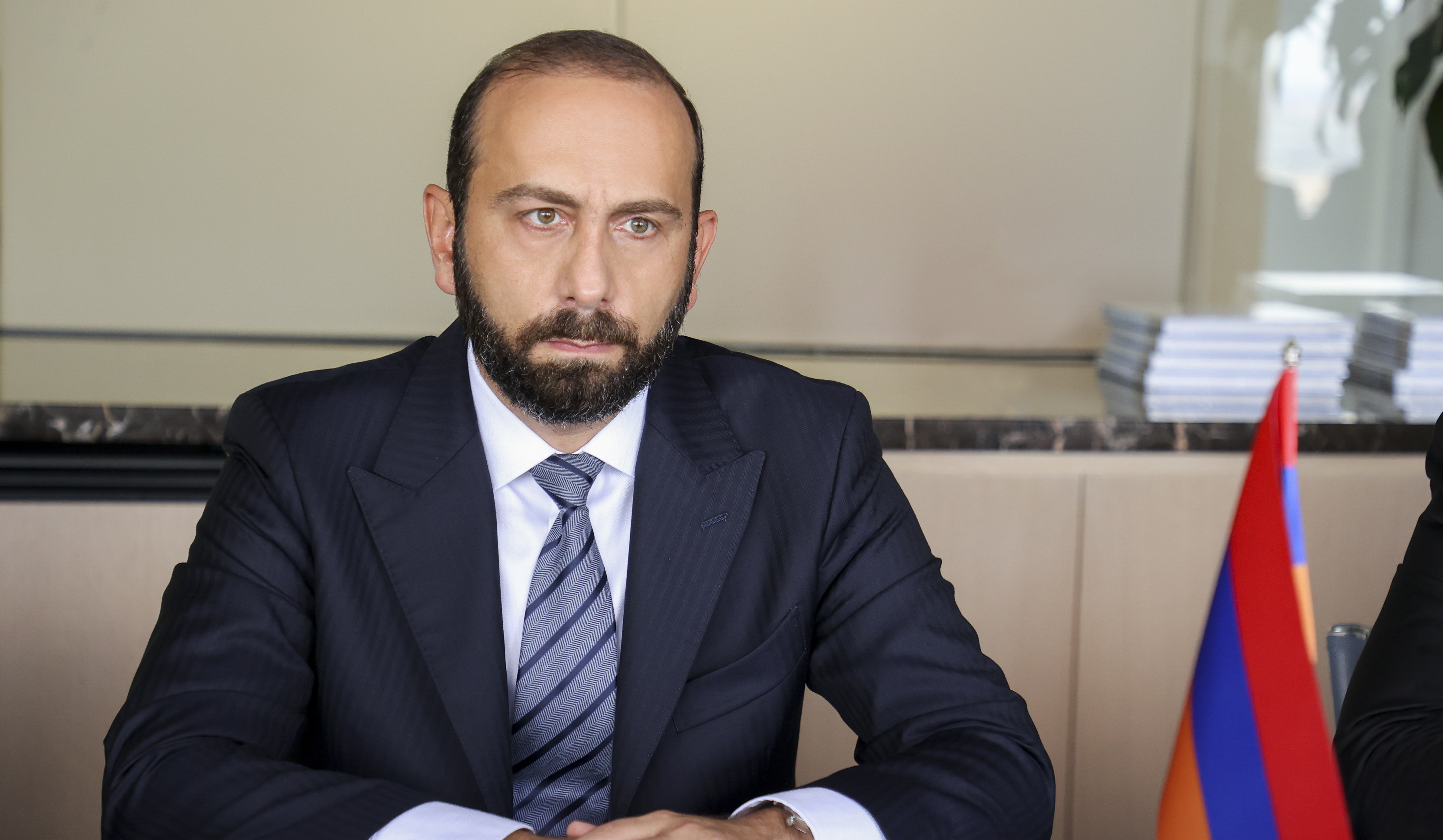 Sharing the sorrow, we wish strength in this dark time: Ararat Mirzoyan sent condolence message to his Iranian colleagues