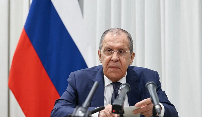 Лавров прокомментировал вызов посла России в Армении в Москву