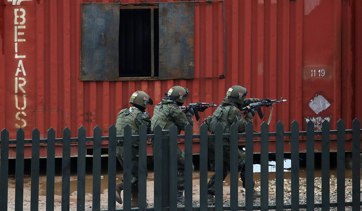 В Белоруссии началась неожиданная проверка готовности вооруженных сил
