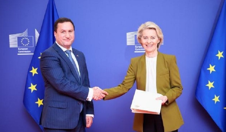 Tigran Balayan, head of Armenia's representation in EU, handed over his credentials to Ursula von der Leyen