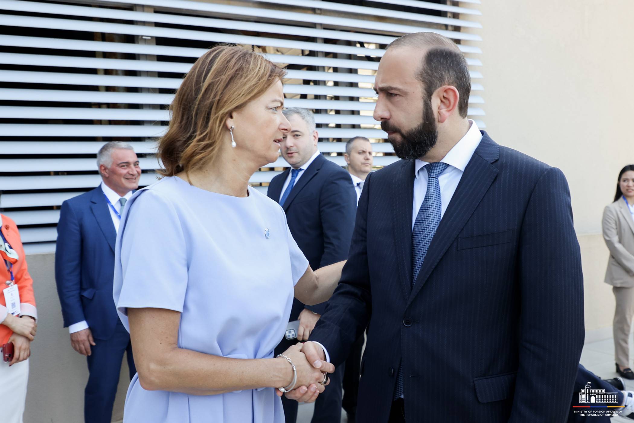 Ararat Mirzoyan emphasized importance of concluding peace treaty in conversation with Slovenian Foreign Minister