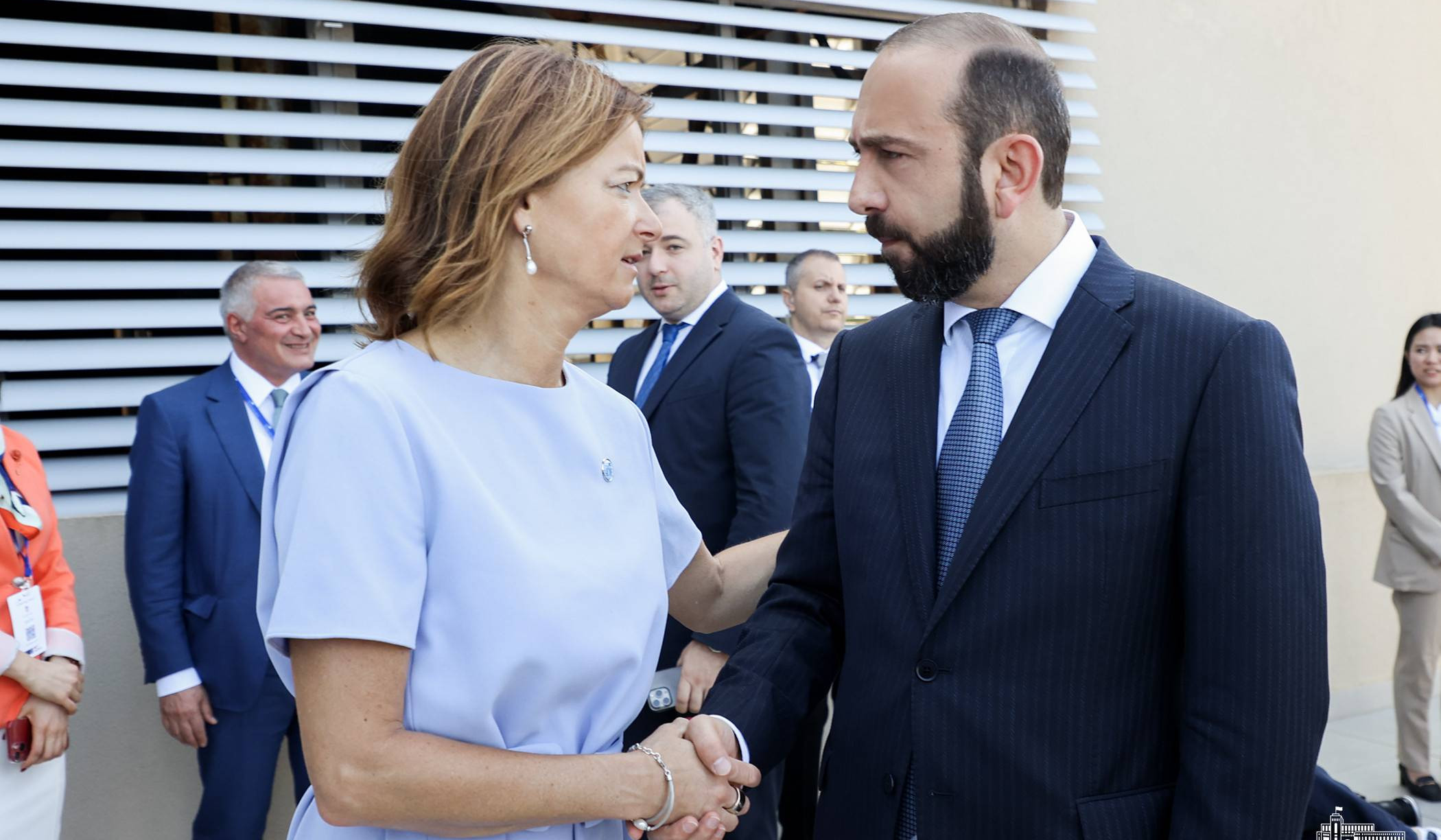 Ararat Mirzoyan emphasized importance of concluding peace treaty in conversation with Slovenian Foreign Minister