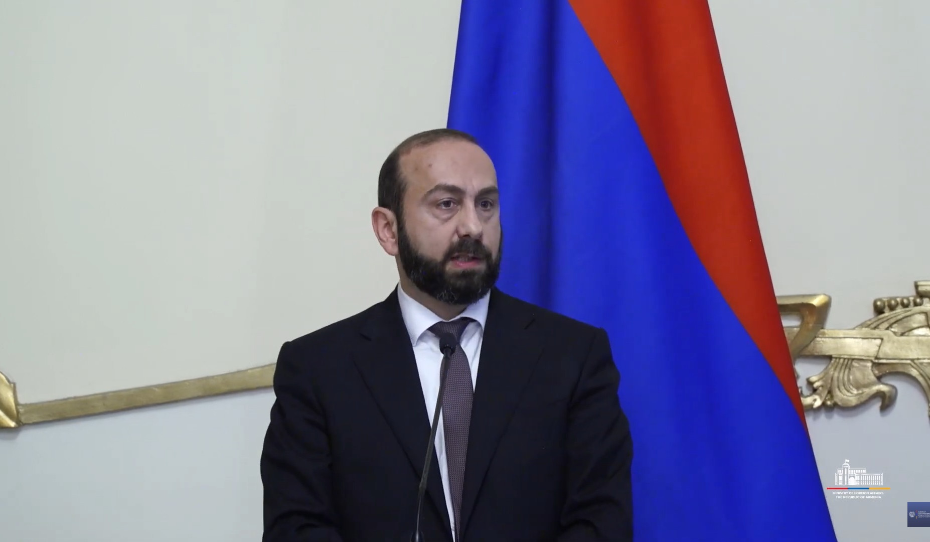 Между Арменией и Турцией существует достаточно здоровый диалог: Мирзоян