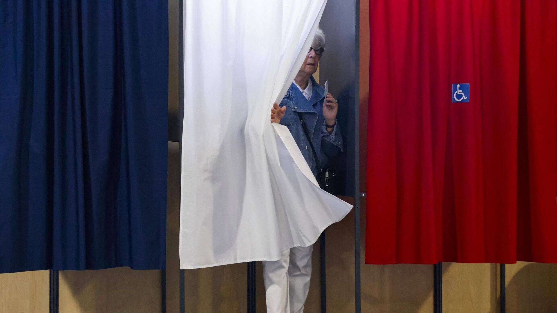 Ֆրանսիայի անդրծովյան տարածքներում մեկնարկել է երկրի խորհրդարանի ընտրության երկրորդ փուլը