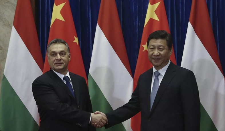 Премьер-министр Венгрии Виктор Орбан прибыл в Китай