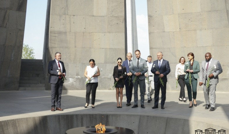 Members of delegation of House of Representatives of Netherlands visited Tsitsernakaberd Memorial