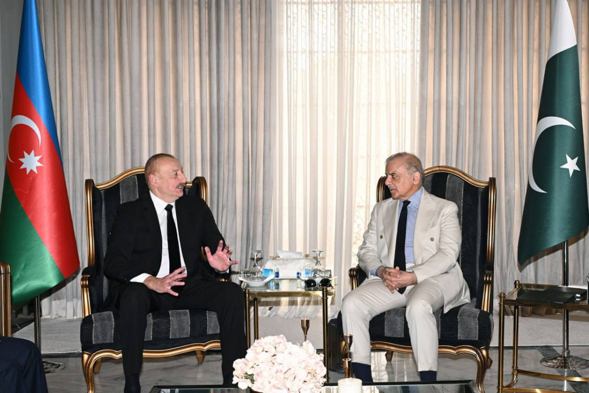 Aliyev met with Prime Minister of Pakistan in Islamabad