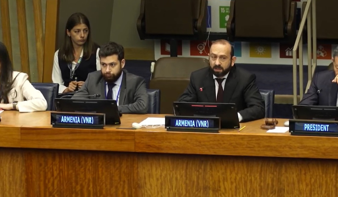 Ararat Mirzoyan emphasized efforts of Armenia's government to support and protect rights of displaced persons from Nagorno-Karabakh