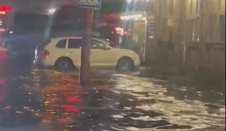 Հարավ-արևմտյան թաղամասում անձրևի հետևանքով հեղեղվել են փողոցները