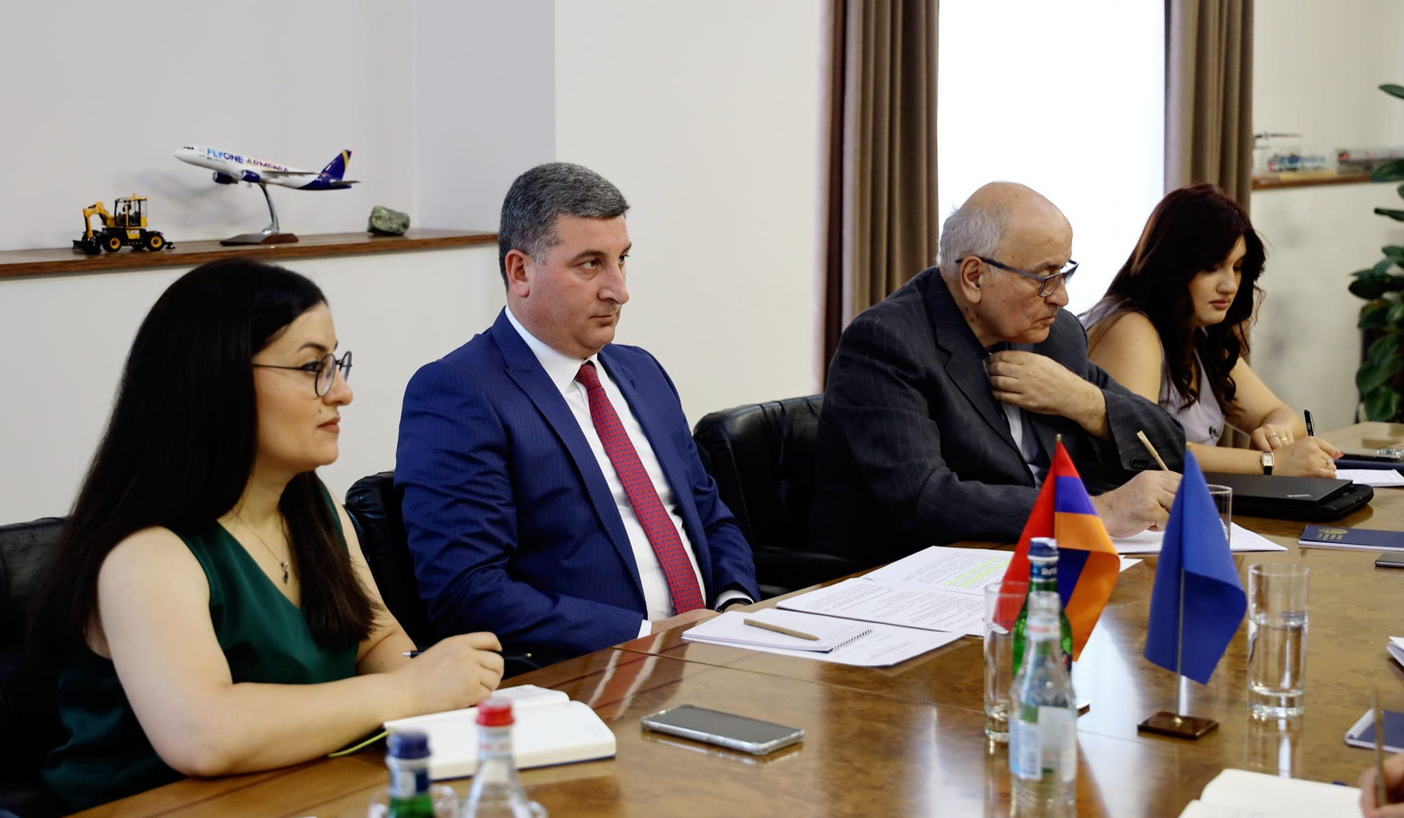 ՏԿԵ նախարարը և Հայաստանում ՄԱԿ-ի մշտական համակարգողը քննարկել են համայնքային ենթակառուցվածքների զարգացման հարցեր