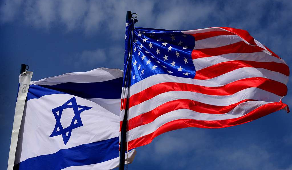 U.S., Israeli defense chiefs discuss situation in Middle East