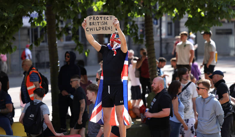 'Full force of the law' will be used to quash violent protests, says UK's Starmer