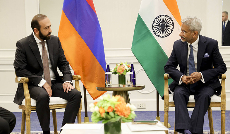 Armenia-India current political dialogue goes beyond traditional agenda, Mirzoyan