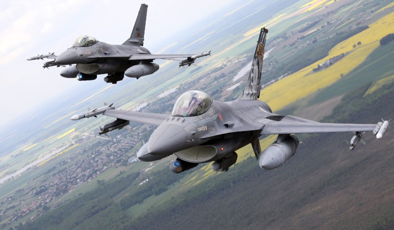 USA will not transfer its F-16s to Ukraine in the near future