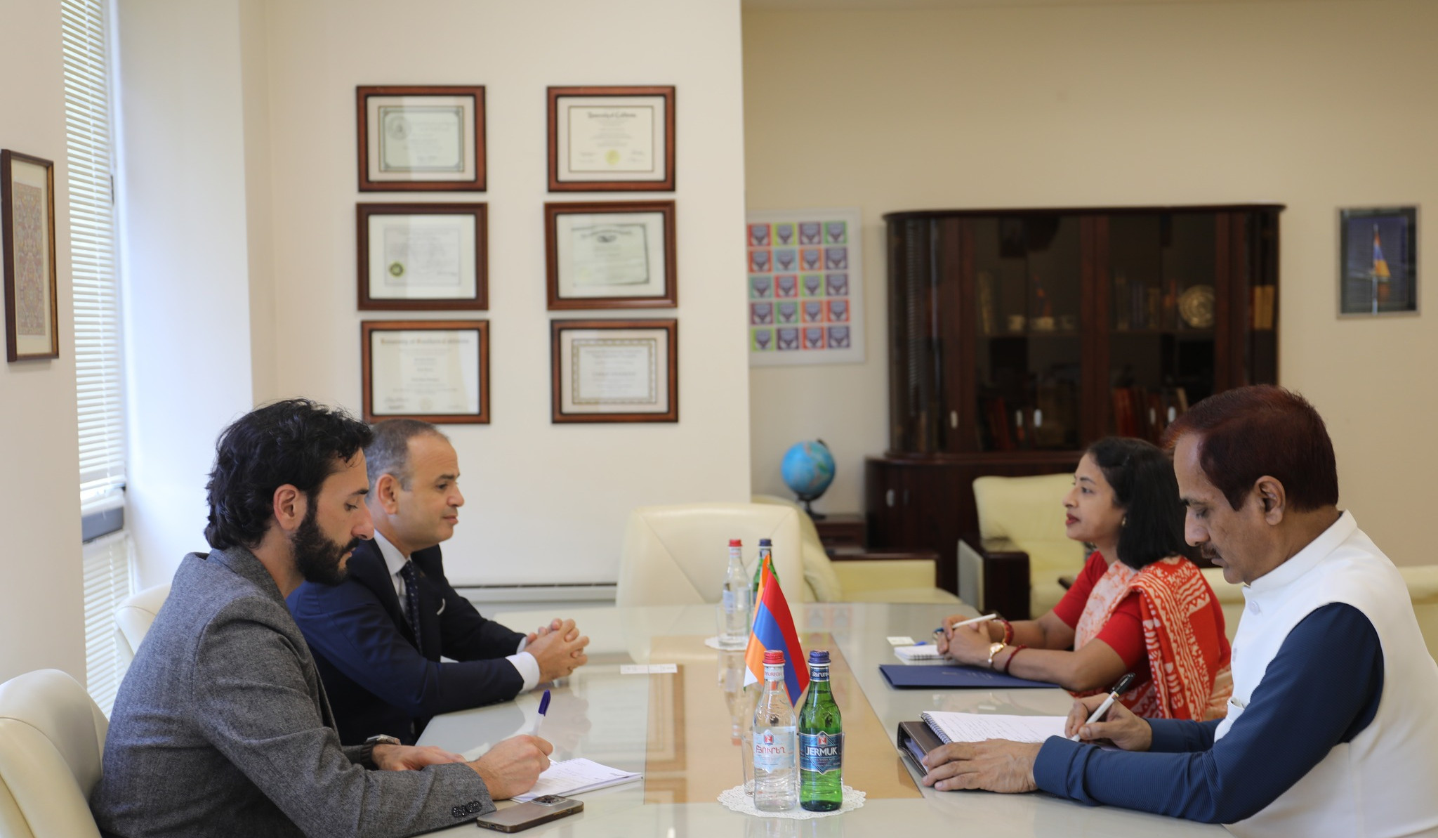 Zareh Sinanyan and Ambassador of India referred to World Armenian Summit to be held in Yerevan