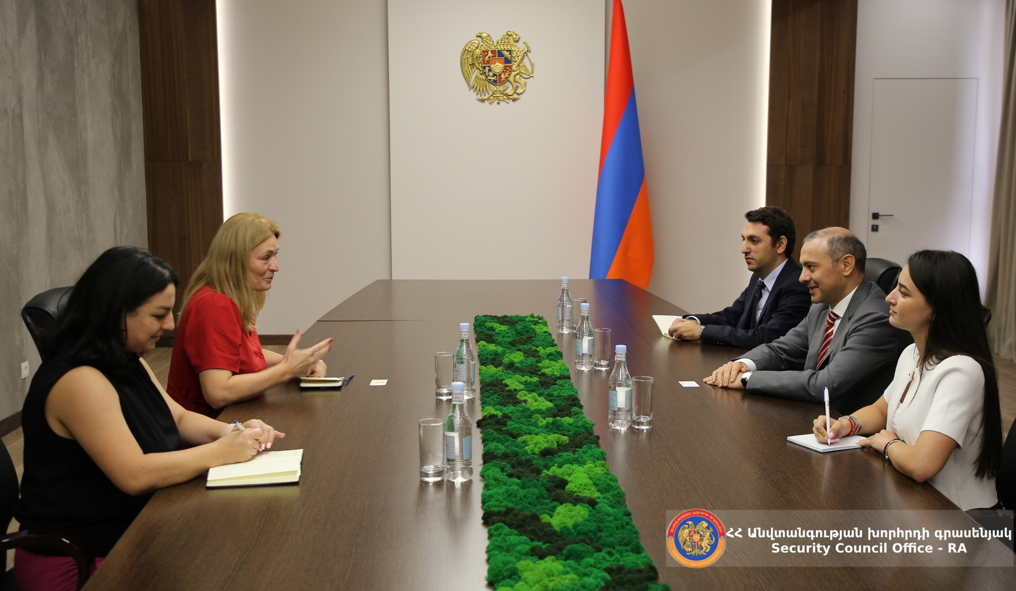 Armenia's Secretary of Security Council and Ambassador of Netherlands discussed prospects for development of bilateral relations