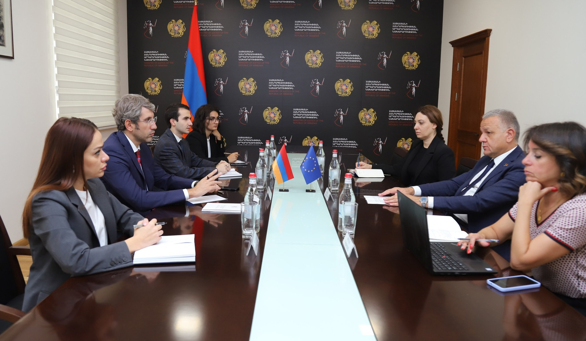 Grigor Minasyan discussed visa regime liberalization with EU Ambassador