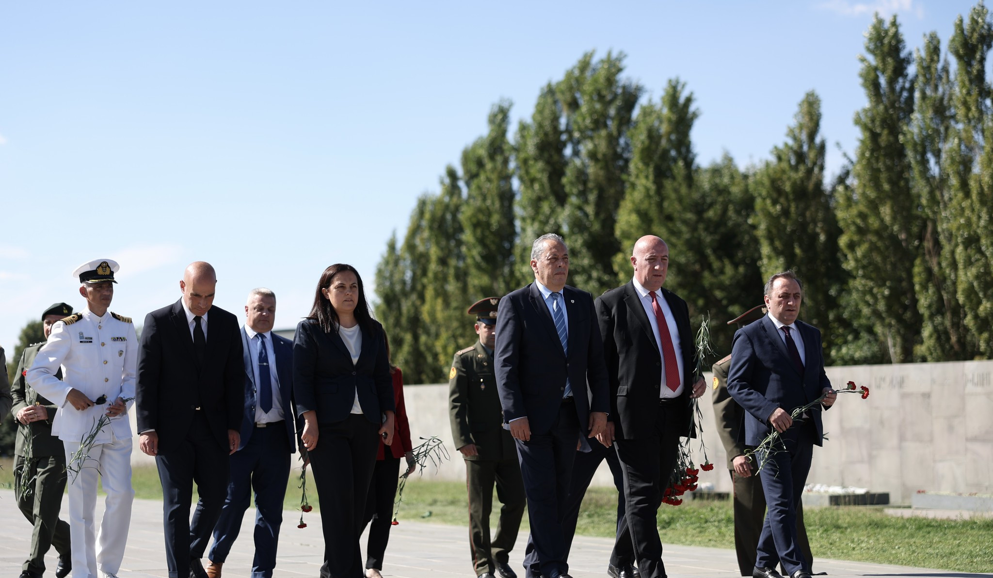 Delegation led by Minister of Defense of Cyprus visited Armenian Genocide Memorial