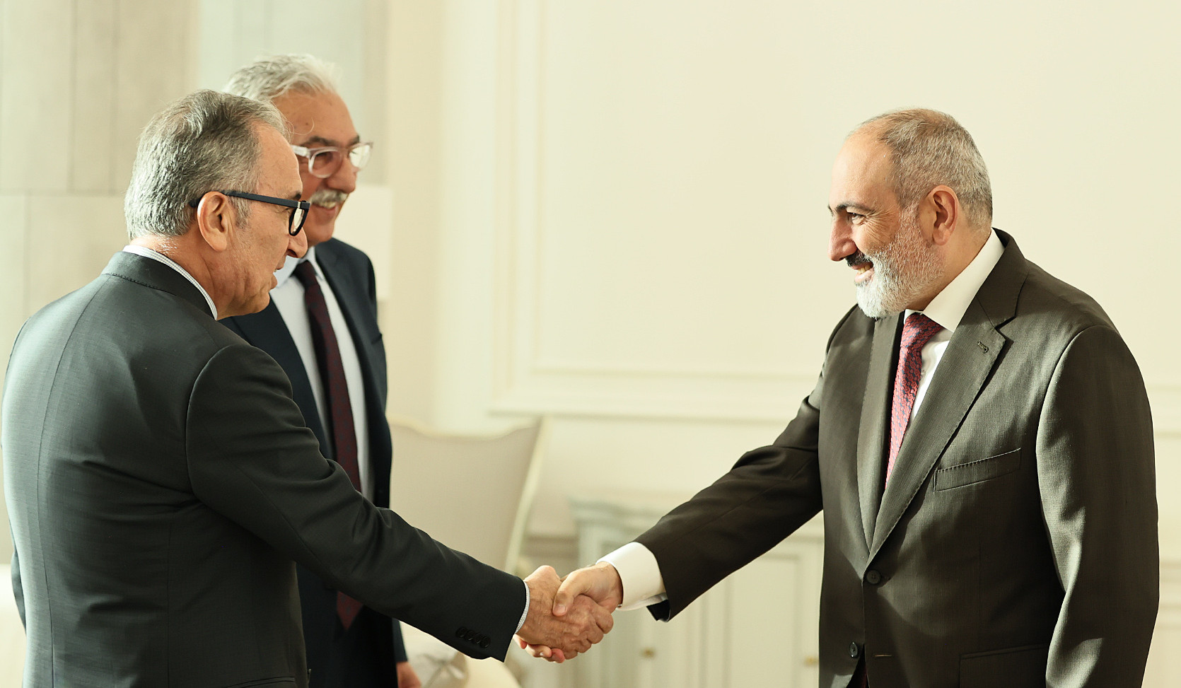 PM Pashinyan received Sam Simonian and Elie Akilian