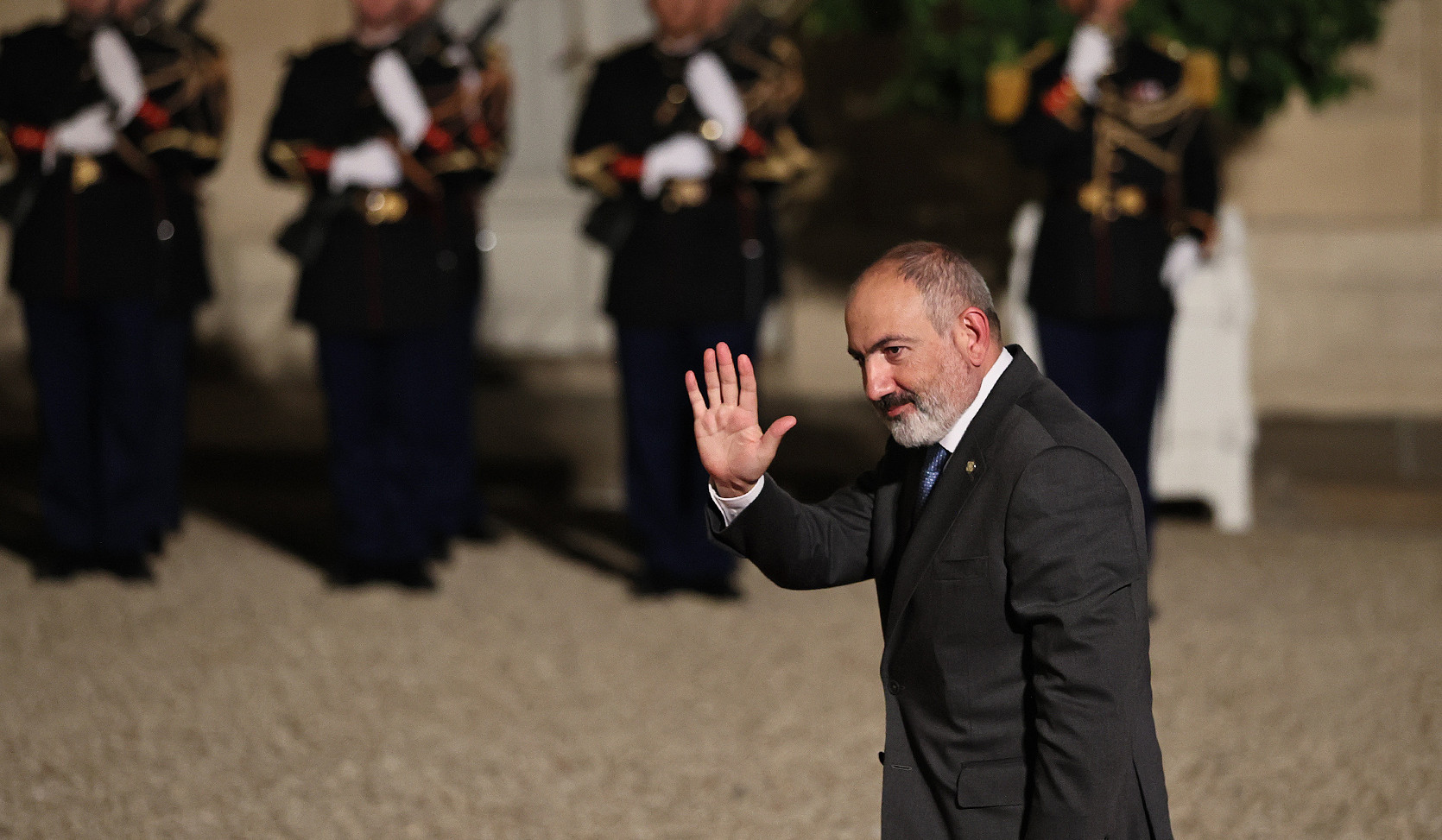 Prime Minister attended dinner given to participants of 19th International Organization of la Francophonie summit on behalf of Emmanuel Macron