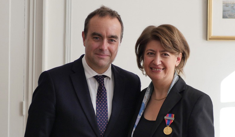 Armenian Ambassador to France Hasmik Tolmajian receives France’s National Defense Medal