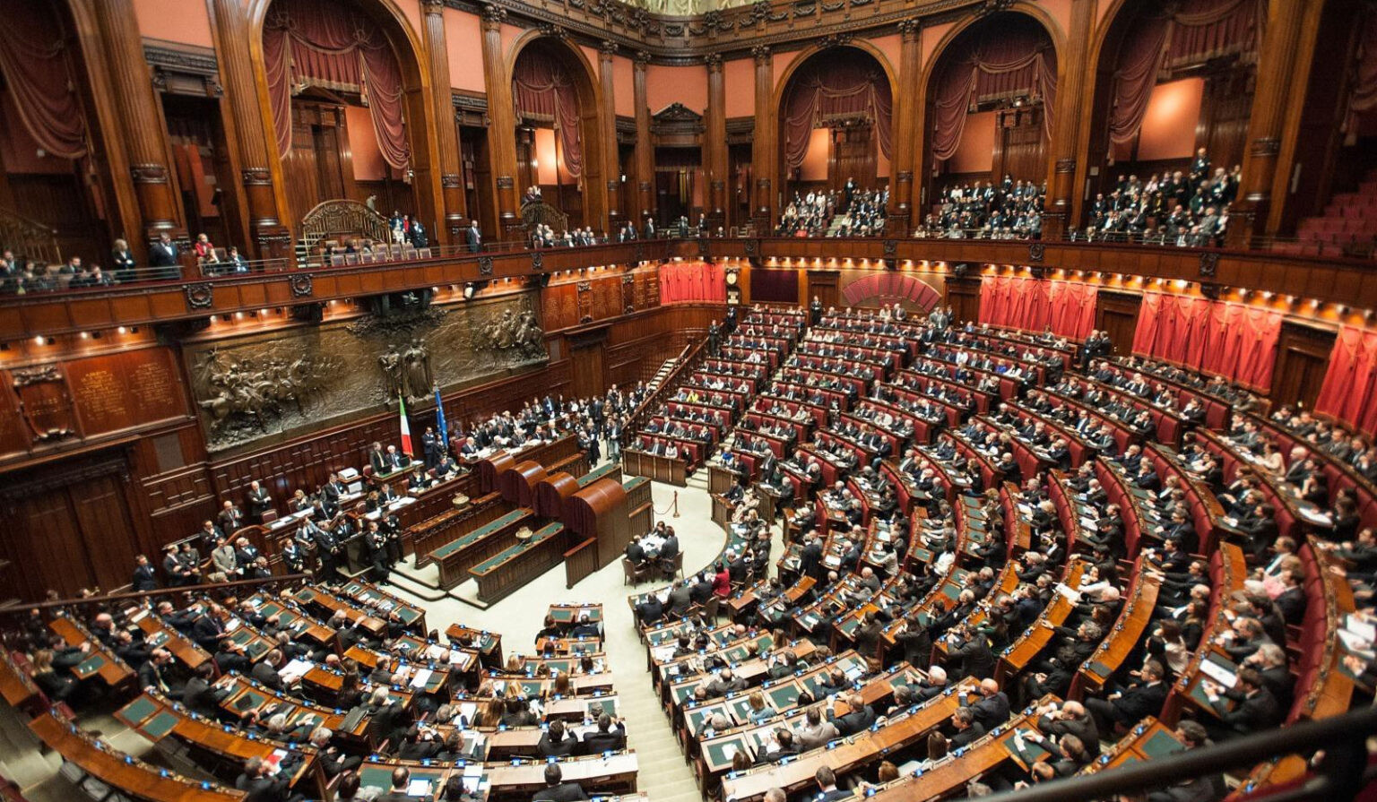 Italian parliamentarians appeal for release of Armenian prisoners