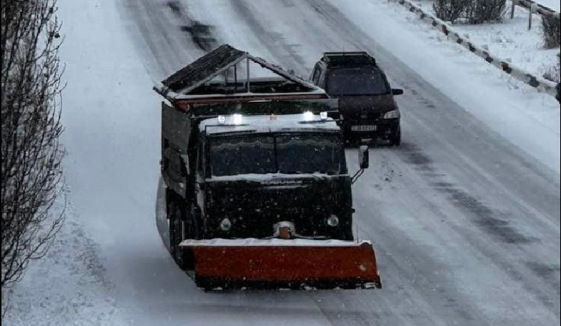 Աբովյանի, Հրազդանի, Վայքի, Սիսիանի, Թալինի, Ախուրյանի, Աշոցքի տարածաշրջաններում ձյուն է տեղում