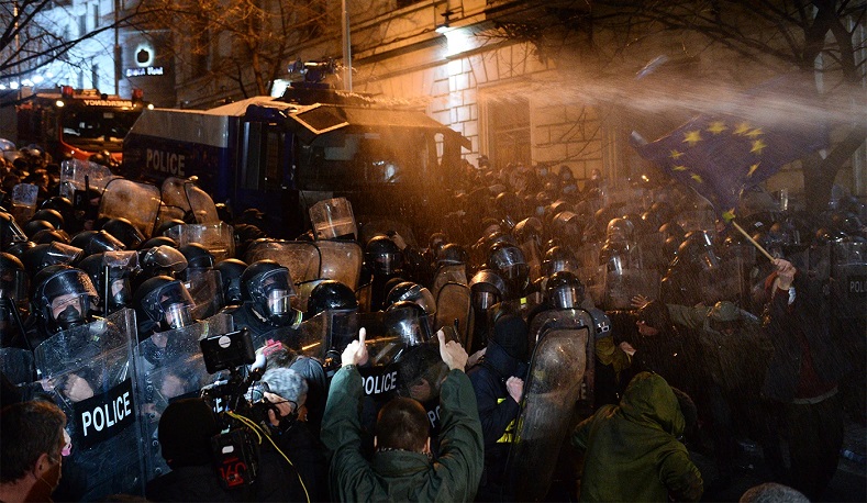 Protests in Tbilisi at night ended with mass arrests of demonstrators