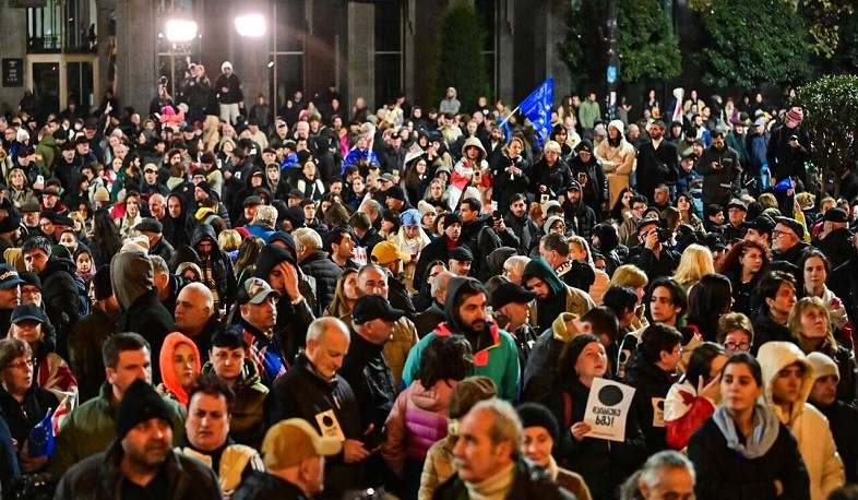 Protests resume in center of Georgian capital