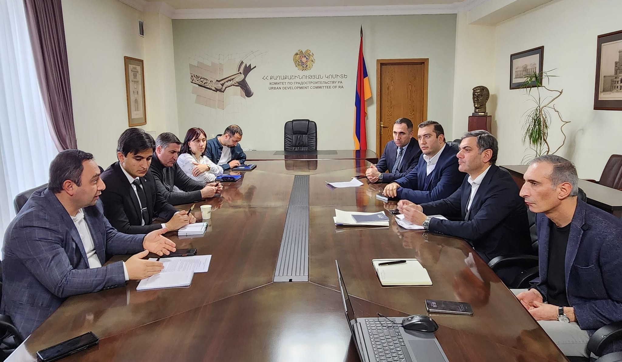 Urban.e-gov.am հարթակով քաղաքաշինական թույլտվությունների տրամադրման գործընթացը քննարկելու նպատակով տեղի է ունեցել հանդիպում