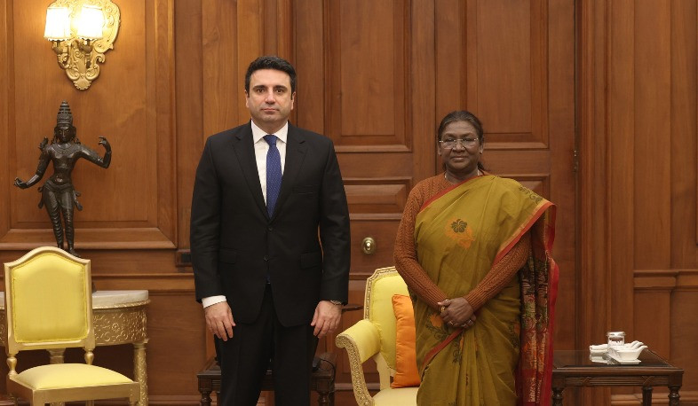 Alen Simonyan meets with President of India