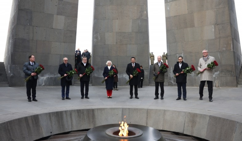 Şimali Avropa-Baltik Əməkdaşlıq Formatı Parlamentlərinin spikerləri və vitse-spikerləri Tsitsernakaberd Memorial Kompleksini ziyarət ediblər