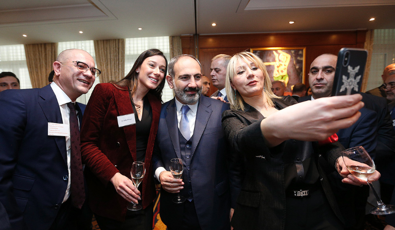 Nikol Pashinyan attends Davos Economic Forum