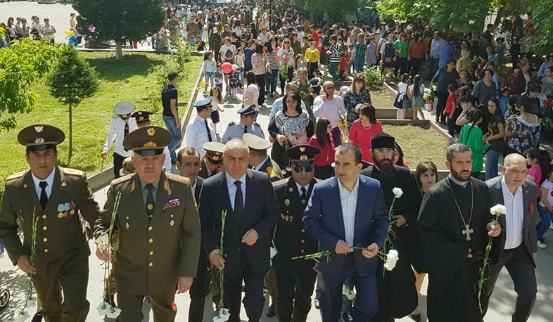 Armenian regions celebrate May 9