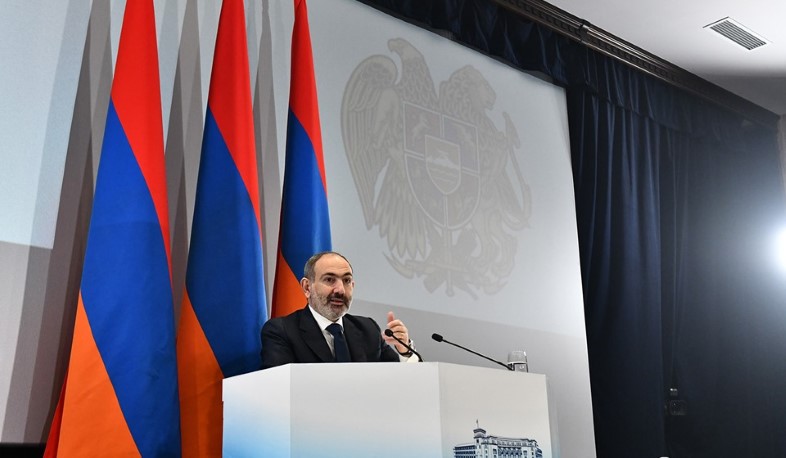 Հայկ Մարությանը Տարոն Մարգարյանը չի, ես էլ Սերժ Սարգսյանը չեմ. Փաշինյանը` Մարուքյանին