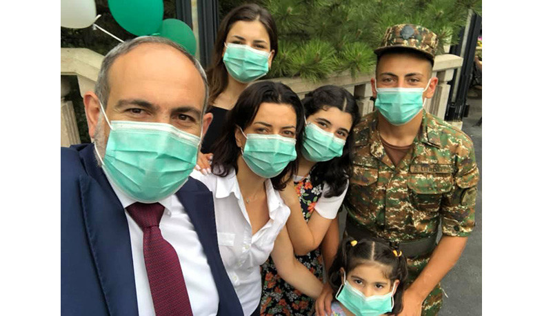 The Prime Minister posted a photo with his demobilized son